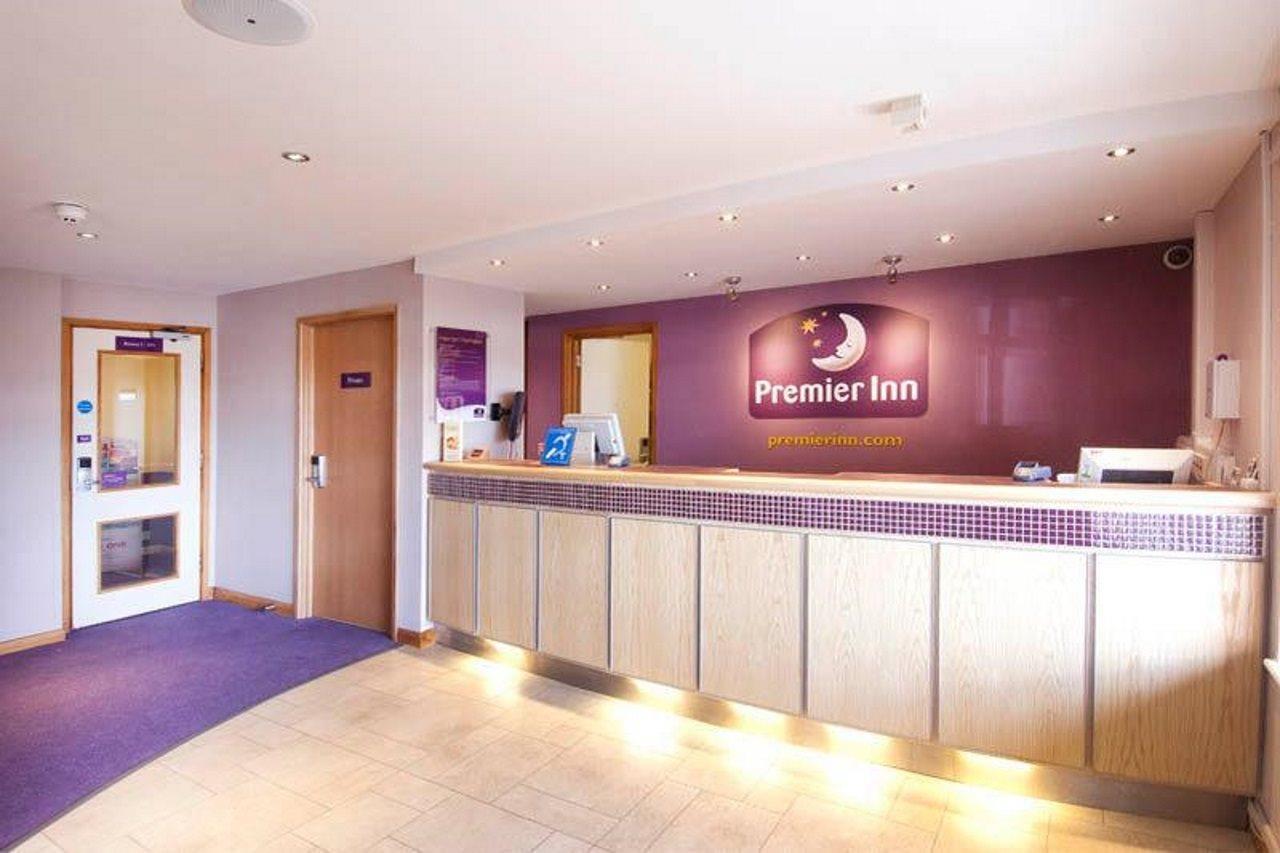 Premier Inn Poole Centre Exterior foto
